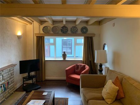 3 bedroom end of terrace house to rent - Photo 4