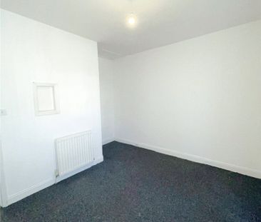 2 Bedroom Terraced - Photo 5