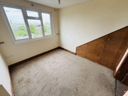 4 bedroom house to rent - Photo 2