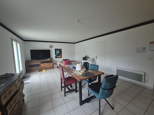 Location Maison 4 pièces 91m² - Photo 1