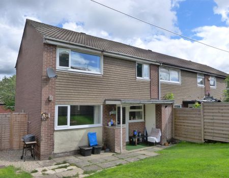 3 bedroom terraced house to rent - Photo 3