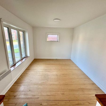 A Louer 6 1/2 rénover au complet - Photo 4