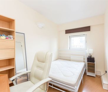 Westferry Road, London, E14 8JW - Photo 2