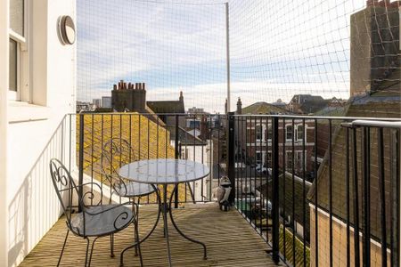 2 bedroom apartment to rent - Photo 2