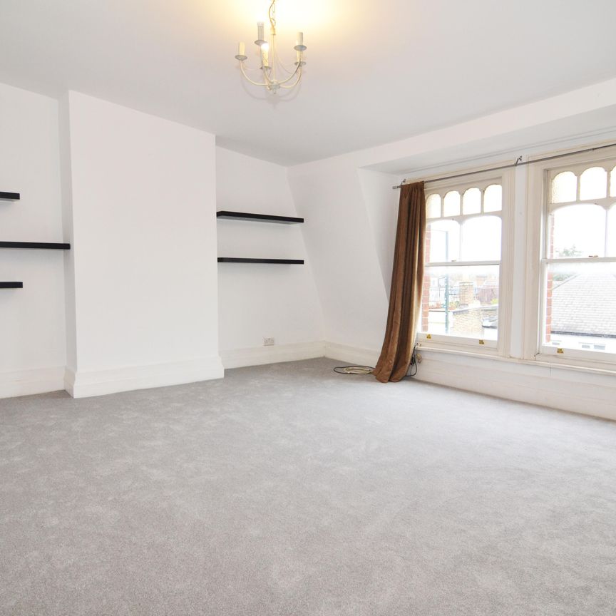 High Street, Teddington, TW11 - Photo 1