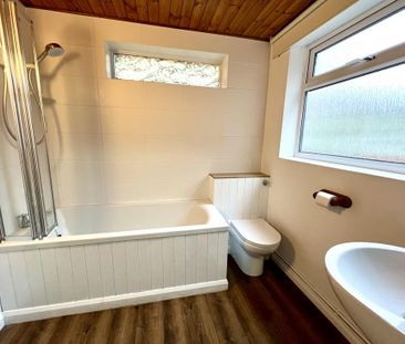 3 bedroom terraced house to rent - Photo 5