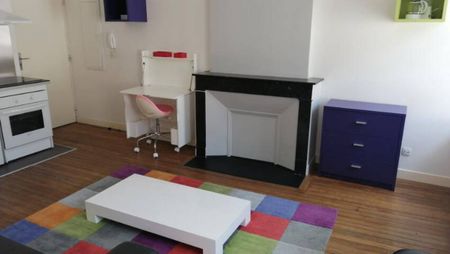 *Appartement meublé à louer metz centre - Photo 4