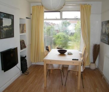 Room in a Shared House, Eighth Avenue, BS7 - Photo 2