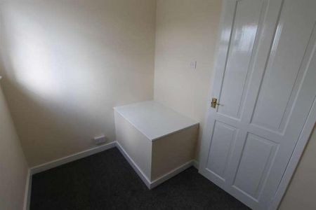 Carlton Road, Carlton, Barnsley, S71 - Photo 5