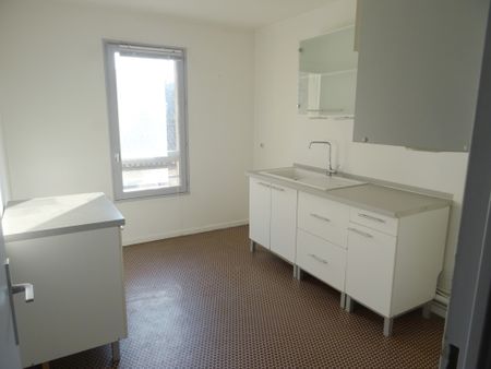 Location Appartement 3 pièces 73m² AVIGNON 84000 - Photo 4