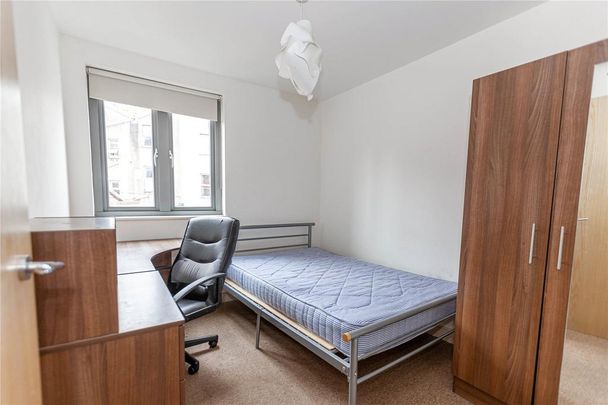 4 bedroom apartment to rent - Photo 1