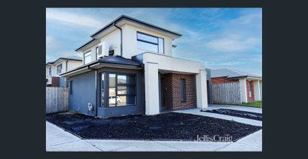 Family Home in "The Maples" - Photo 4