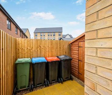 Retinta Grove, Whitehouse, Milton Keynes, Buckinghamshire, MK8 - Photo 6