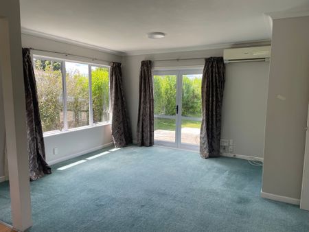 Very cute three-bedroom cottage - Photo 3