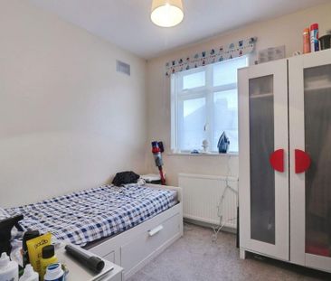 4 bedroom terraced house to rent - Photo 6