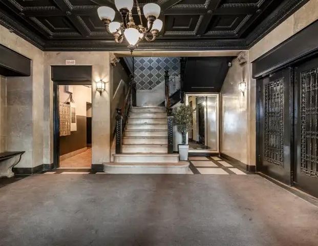 418 Claremont | 418 Claremont Avenue, Montreal - Photo 1
