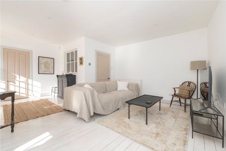 12/4 White Horse Close - Photo 3