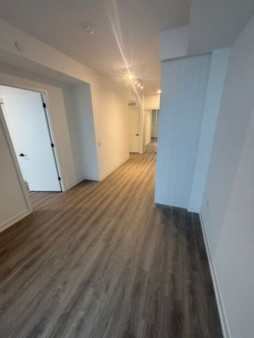 For Lease - 8 Interchange Way Unit# 2807, Vaughan, Ontario - Photo 5