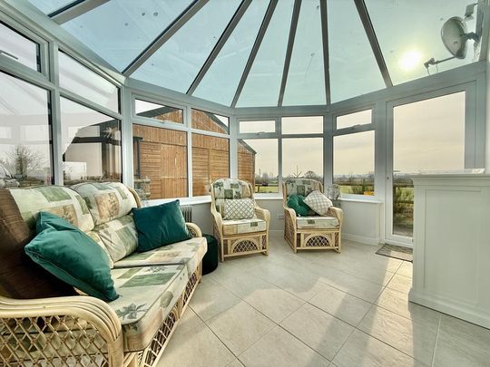 2 bedroom house to rent - Photo 1