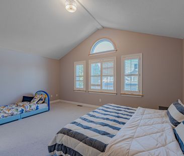 For Lease - 17 Rodeo Drive, Barrhaven, Ontario - Photo 1