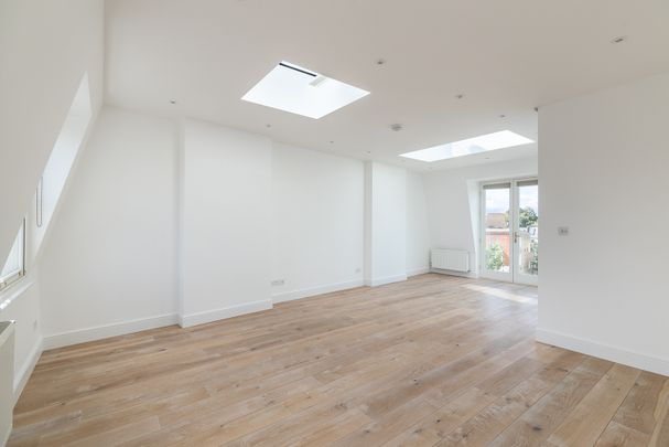 Waldemar Avenue, London, SW6 - Photo 1