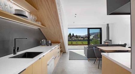 3 Bedroom Cardrona Townhouse, Fully Furnished - Photo 4