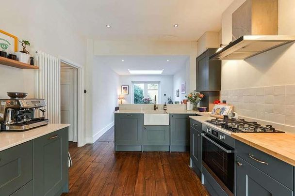 Laitwood Road, Balham, SW12 - Photo 1