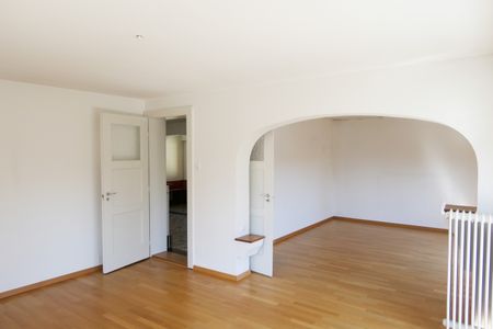 Grosszügige 4-Zimmerwohnung am Stadtrand von Freiburg - Photo 2