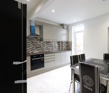 5 bedroom terraced house to rent - Photo 5