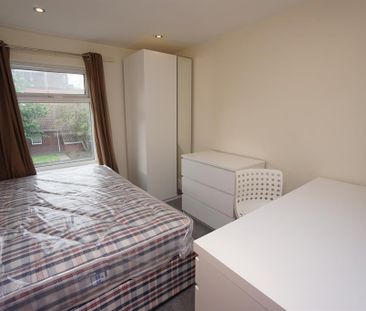 1 bedroom private hall to rent - Photo 1
