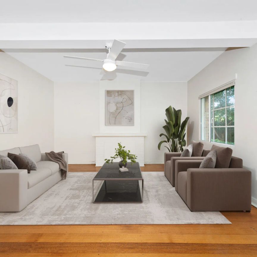 Supersized 2 bedroom Art Deco - Plus Study - Photo 1