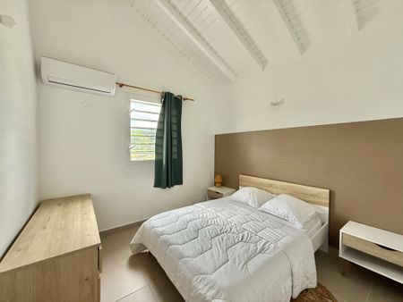 Location Appartement 3 pièces 56m² PETIT BOURG 97170 - Photo 2