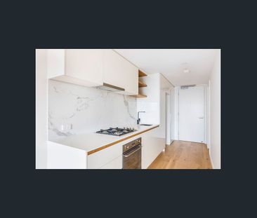 Luxury One-Bedroom Apartment - Photo 5