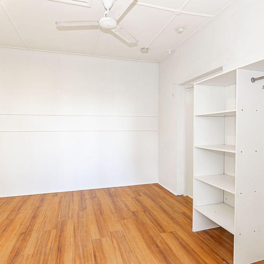 1/37 Hale Street, Townsville City - Photo 1