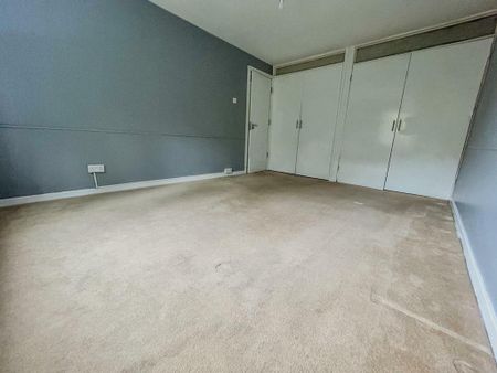 4 bedroom terraced house to rent - Photo 2
