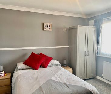 3 bedroom house to rent - Photo 3