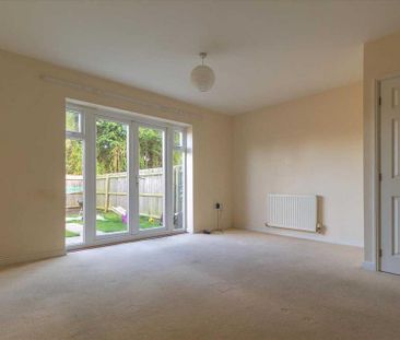 3 bedroom end of terrace house to rent - Photo 1