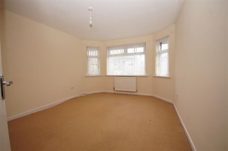 Mavis Grove, Rhiwbina, Cardiff - Photo 3