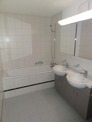 Moderne 4.5 Zi.-Wohnung in Herblingen - Photo 3