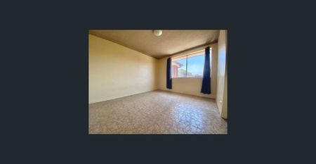 BRIGHT TOP FLOOR UNIT - Photo 3