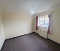 2 Bedroom Flat For Rent - Photo 2