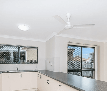 Family home in Annandale! - Photo 4