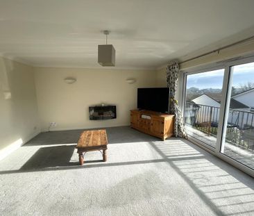 3 bedroom detached bungalow to rent - Photo 2