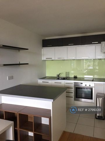 1 bedroom flat to rent - Photo 5