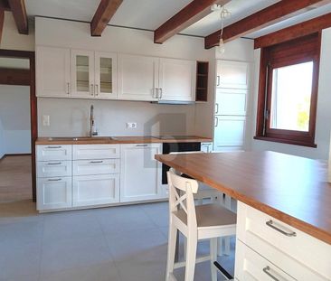 CHARMANT ET RÉNOVÉ - Photo 2