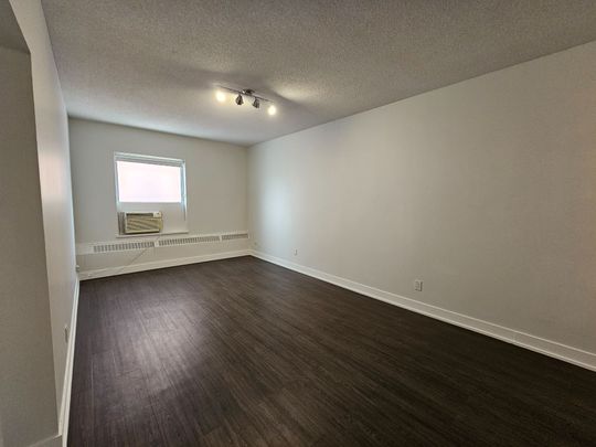 For Lease - 1801 Eglinton Avenue Unit# 304, Toronto, Ontario - Photo 1