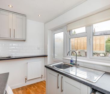 2 bedroom terraced house to rent - Photo 3