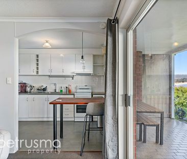 Fully Furnished One-Bedroom Apartment in the Heart of Bellerive - Photo 5