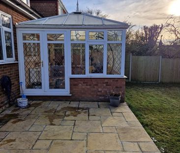 2 Bed Semi-Detached House, Alwyn Close, LU2 - Photo 6