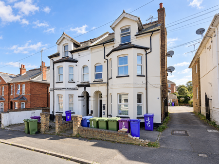 1 bedroom flat to rent - Photo 5